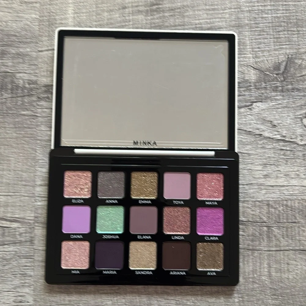 Adept Cosmetics Minka Eyeshadow Palette